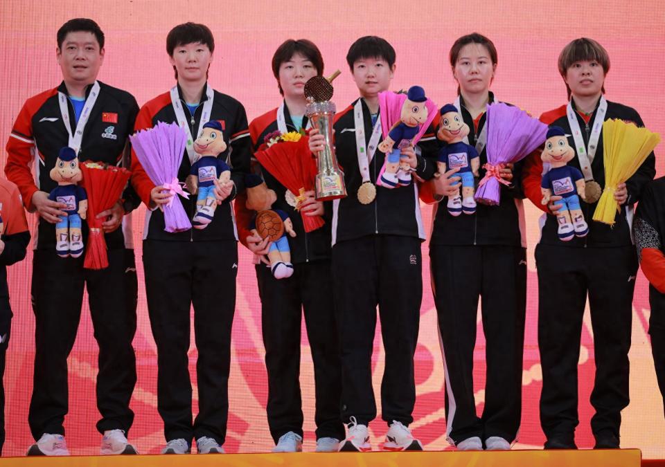 虽然陈梦淡, 国乒男队方, 的时候陈幸