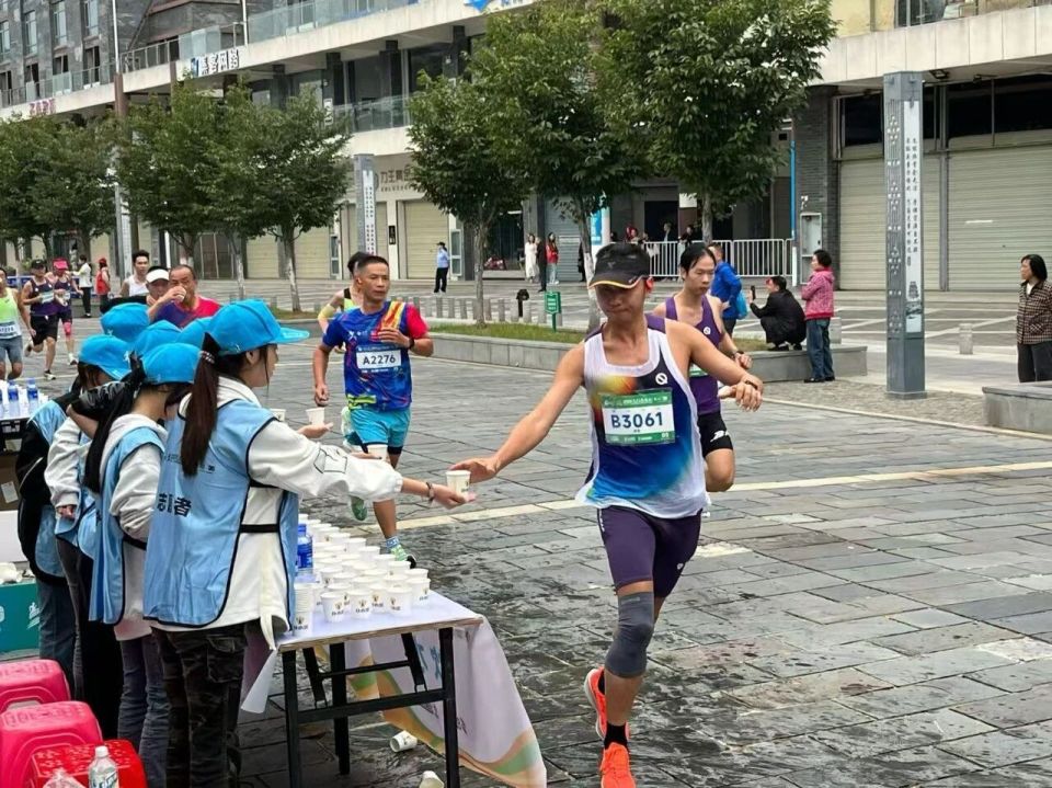 img, img, 设有文艺展